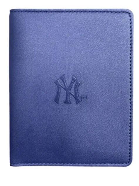 yankees passport holder